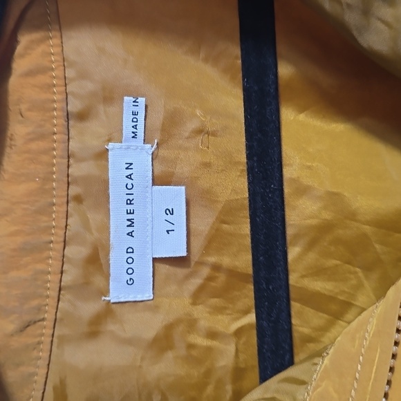 SET Good American ESSENTIAL NYLON ANORAK JACKET AND PANTS - Picture 3 of 7